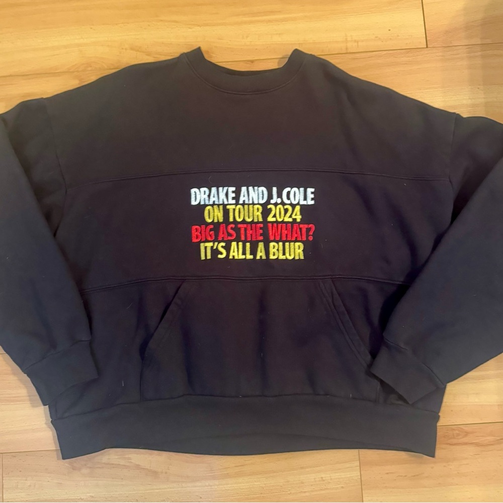 Black Graphic Crewneck Sweater